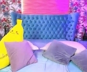 margaretwayne is a 23 year old female webcam sex model.