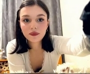 janethcensky is a 18 year old female webcam sex model.