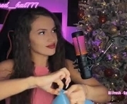 _red_hat_7 is a 26 year old female webcam sex model.