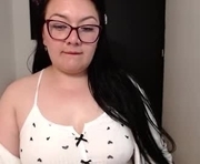 sam__savage is a 29 year old female webcam sex model.