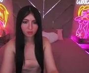 vivanerra is a 18 year old female webcam sex model.