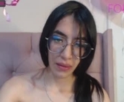 _baihiiti_ is a 18 year old female webcam sex model.