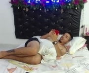 couplehotxxx66 is a 25 year old couple webcam sex model.