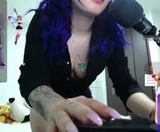 annie_berryy is a 21 year old female webcam sex model.