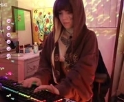 bluedweeb is a  year old female webcam sex model.