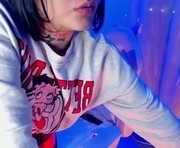 kim_stone_01 is a 22 year old female webcam sex model.