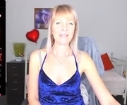 anita_tayson is a 39 year old female webcam sex model.