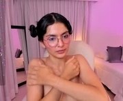 miiaa_evans is a 22 year old female webcam sex model.