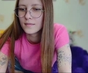 roxie_shy is a 20 year old female webcam sex model.