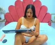 lanabrownn_ is a 35 year old female webcam sex model.