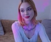 show_must_go_on19 is a 19 year old female webcam sex model.