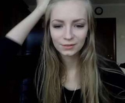 missalis is a 19 year old female webcam sex model.