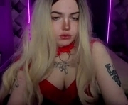 animecutebb is a 21 year old female webcam sex model.