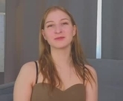 maureencoombs is a 23 year old female webcam sex model.