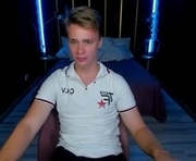 lawrence_miles is a 18 year old male webcam sex model.