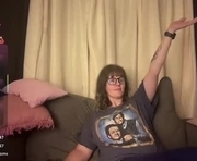 wldntulik2no is a 34 year old female webcam sex model.