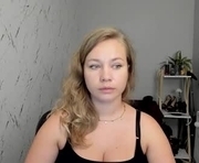 holly_bb95 is a 30 year old female webcam sex model.