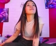 lollyshine_ is a 19 year old female webcam sex model.