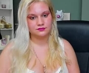 samanthax_pink is a 21 year old female webcam sex model.