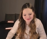 arialane_ is a 18 year old female webcam sex model.