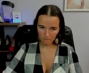 katedesire is a 22 year old female webcam sex model.