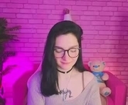 linda_sweetiest is a 18 year old female webcam sex model.