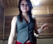 karindesisto is a 18 year old female webcam sex model.