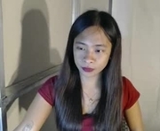 sexyguinevere is a 18 year old female webcam sex model.