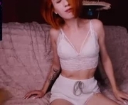 olivka_tuttifruti is a 19 year old female webcam sex model.