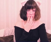 lilolittle is a 18 year old female webcam sex model.