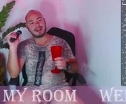 hugosanchez07 is a 28 year old couple webcam sex model.
