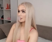 victoria_pum_ is a 20 year old female webcam sex model.