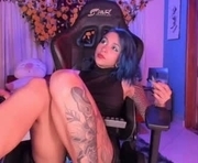 mavis_fuentes is a  year old female webcam sex model.