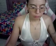 allisonlove_88 is a 30 year old female webcam sex model.