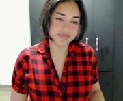 p_o_l_e_t_t is a 27 year old female webcam sex model.