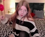 ohmyjuliet is a  year old female webcam sex model.