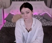 emmalass is a 18 year old female webcam sex model.