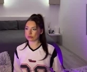 menndi is a  year old female webcam sex model.