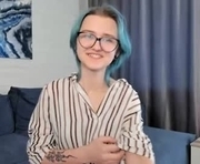 maydaaliff is a 18 year old female webcam sex model.
