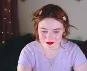 kitty_rina_ is a 18 year old female webcam sex model.