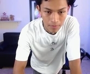 dreyk20 is a 19 year old male webcam sex model.