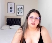 liz_mannah is a 25 year old female webcam sex model.