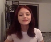 vondalorensen is a 18 year old female webcam sex model.