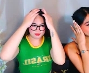 kiannalima is a  year old female webcam sex model.