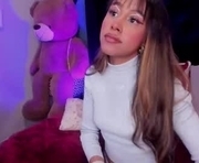 Online sex chat room with 20 yrs old female, ,  ,  - rue_zue