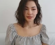 neilikyong is a 22 year old female webcam sex model.
