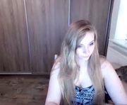 yourvenus00 is a 22 year old female webcam sex model.