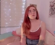 linda_giggle is a  year old female webcam sex model.