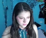 lilafave is a 18 year old female webcam sex model.