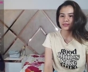dahliarios is a 18 year old female webcam sex model.